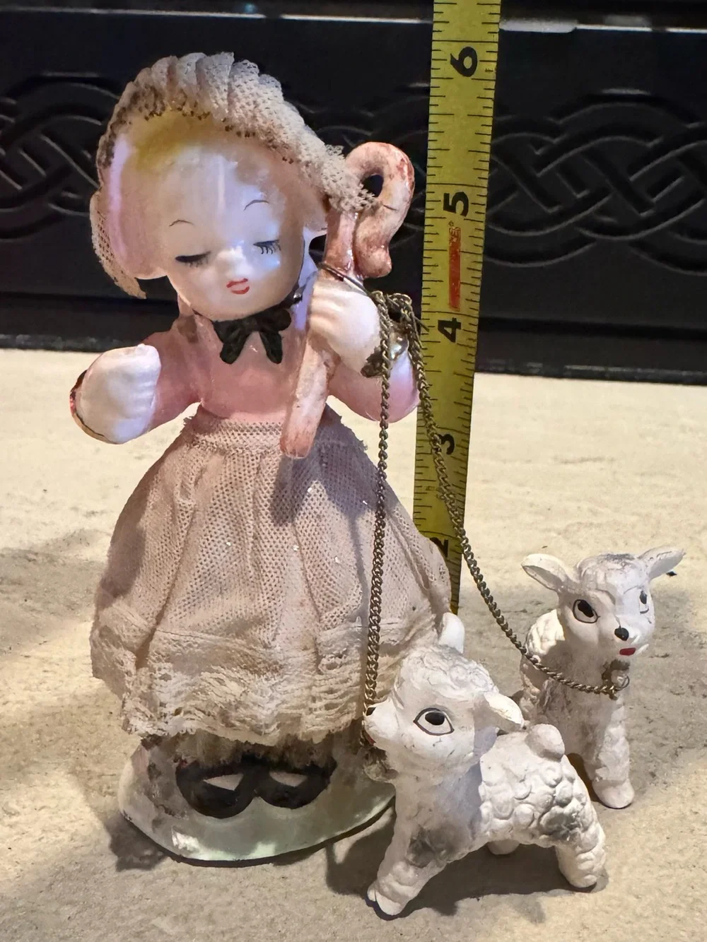 Vintage 1950’s Japan Little Bo Peep & 2 attached lambs-Original chains & lace